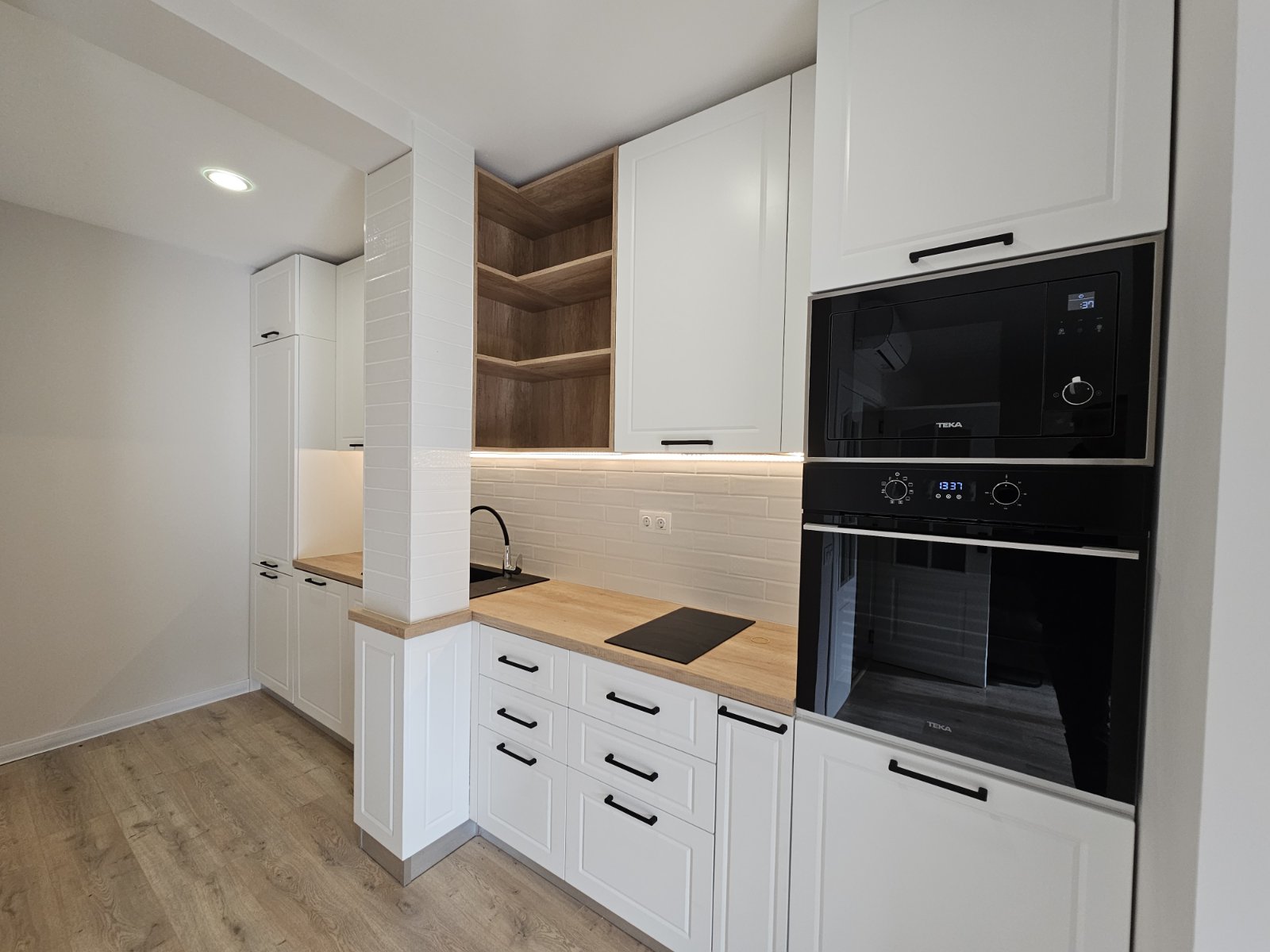 Продава 3-стаен апартамент, град София, кв. Симеоново